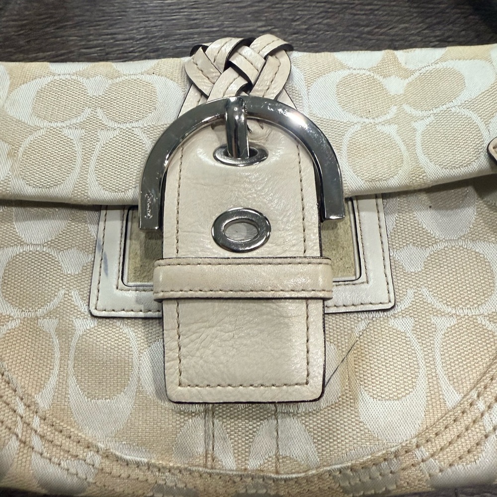 Coach Vintage Cream Shoulder Bag - Picture 3 of 12